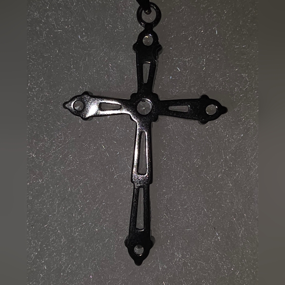 Gothic Oxidized Sterling Silver 925 CZ Cross Pendant Necklace - Picture 5 of 6